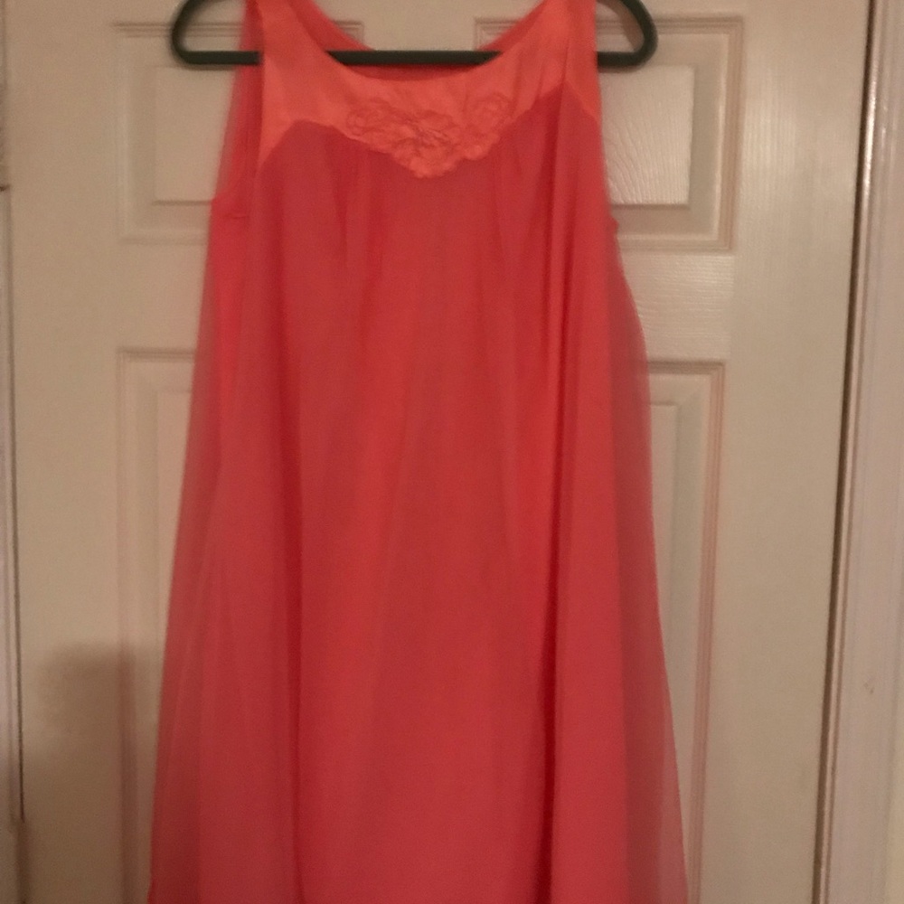 Vintage Gossard Negligee & matching Nightie. Sz M